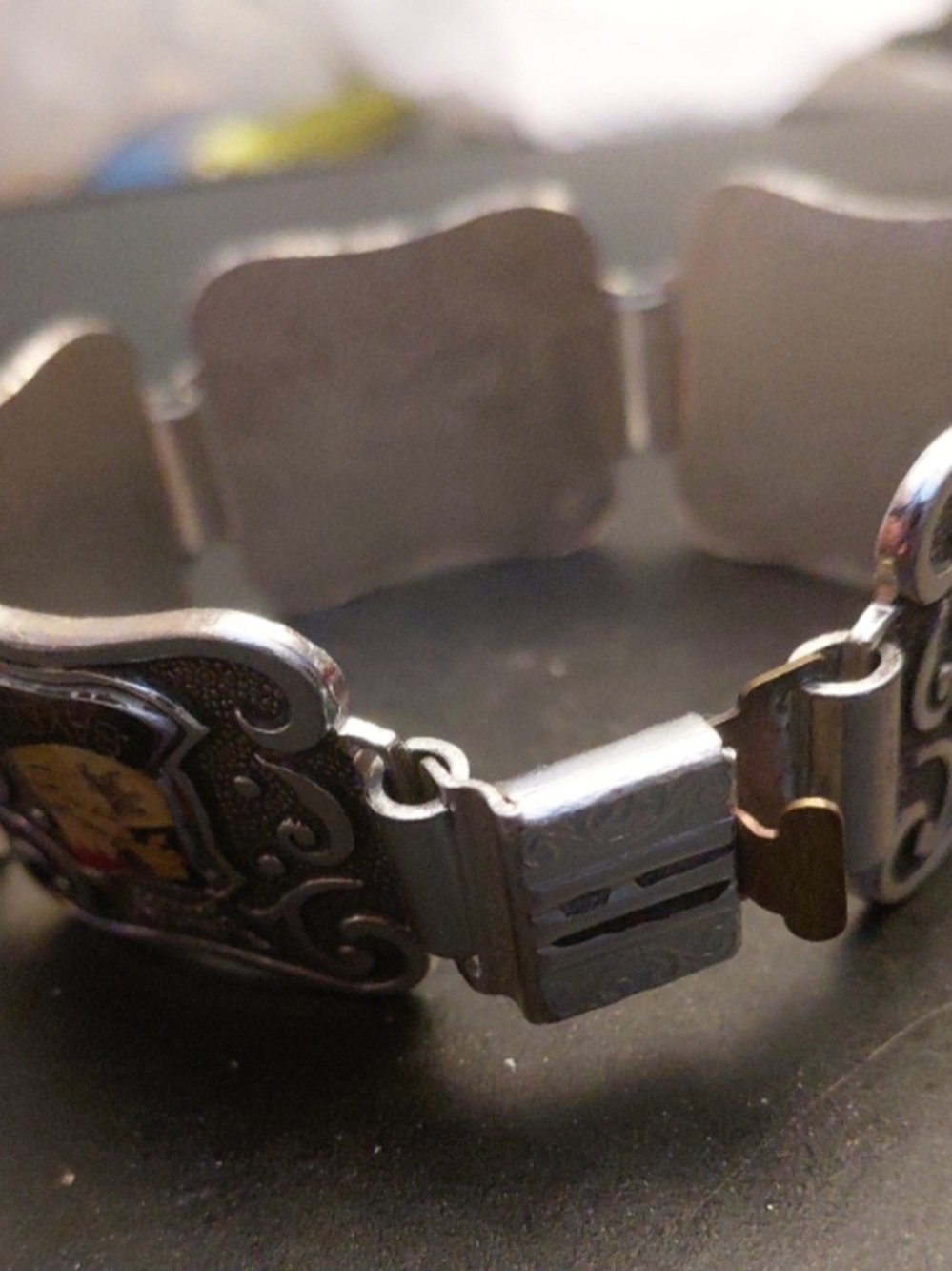 Vintage Shield-Link Silver Tone Men's Bracelet with Yellow Enamel Crests English - Picture 4 of 7
